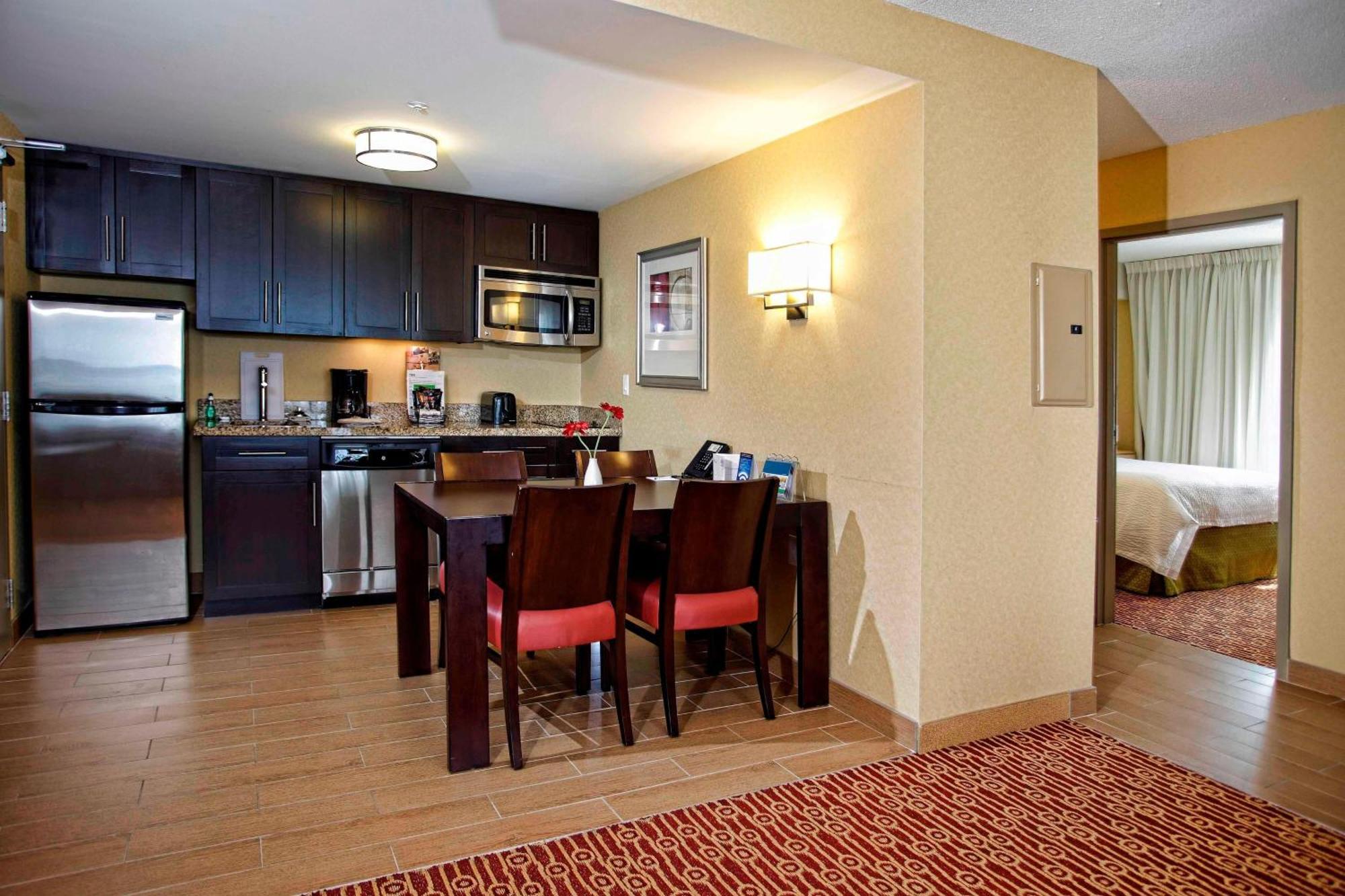 Towneplace By Marriott Hotel 3*